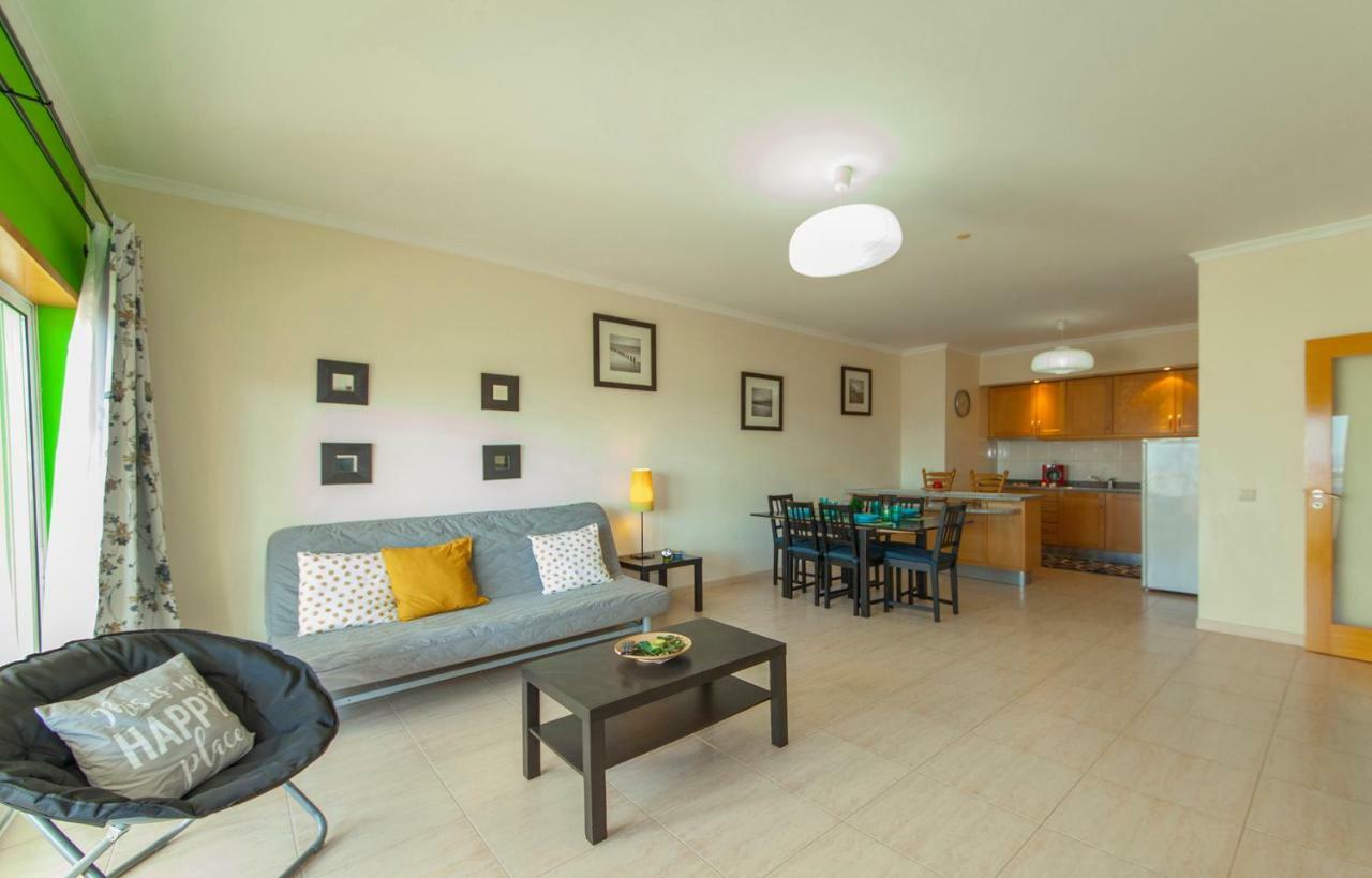 70 négyzetméteres, 2 hálószobás Apartman 2 fürdőszobával Praia do Vau területén Portimão Kültér fotó